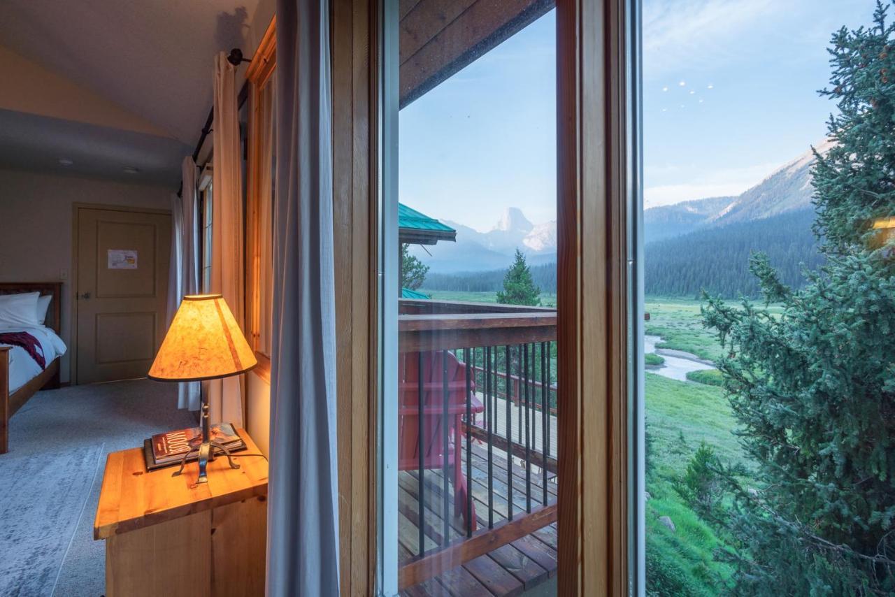 Mount Engadine Lodge Kananaskis Exterior foto