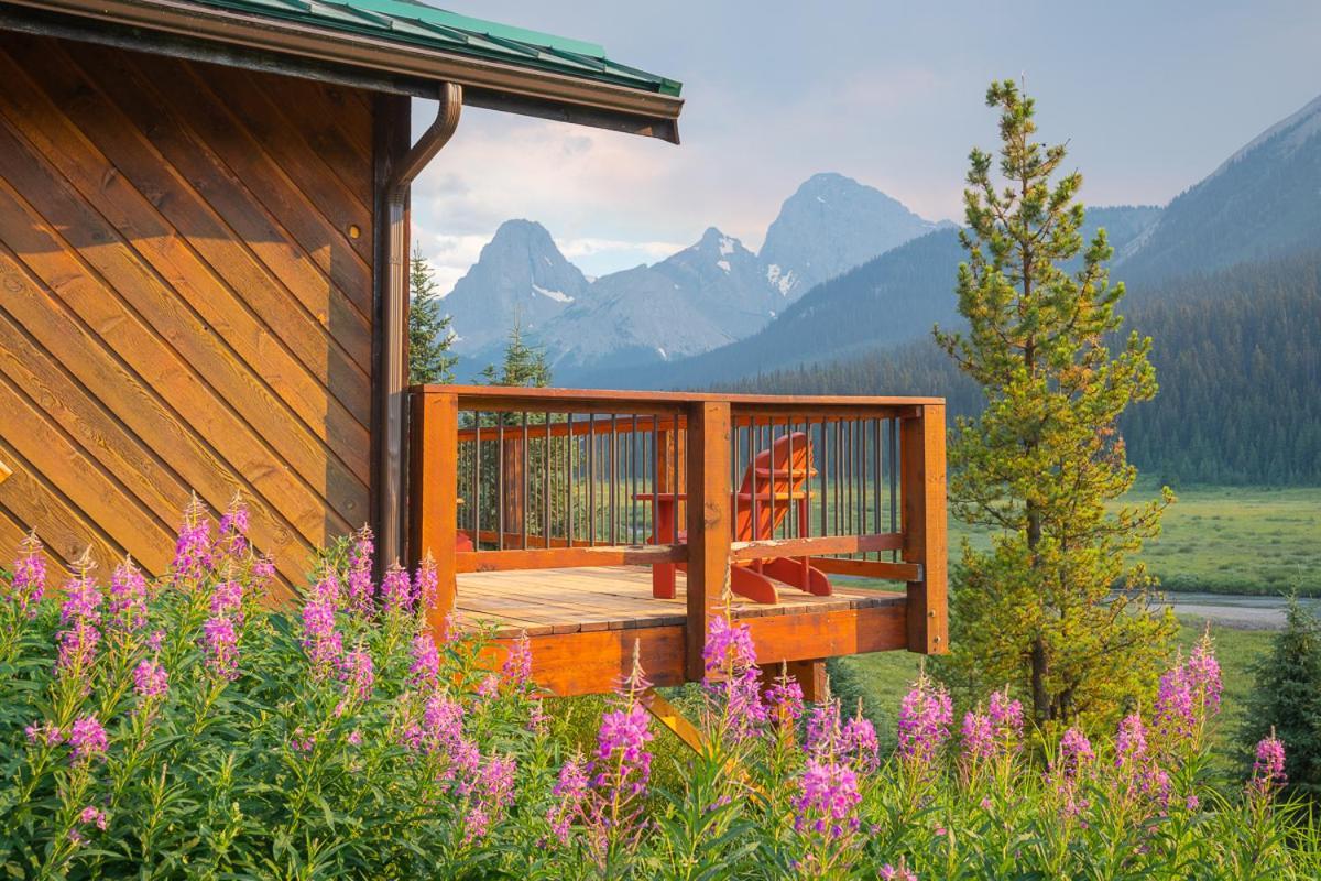 Mount Engadine Lodge Kananaskis Exterior foto